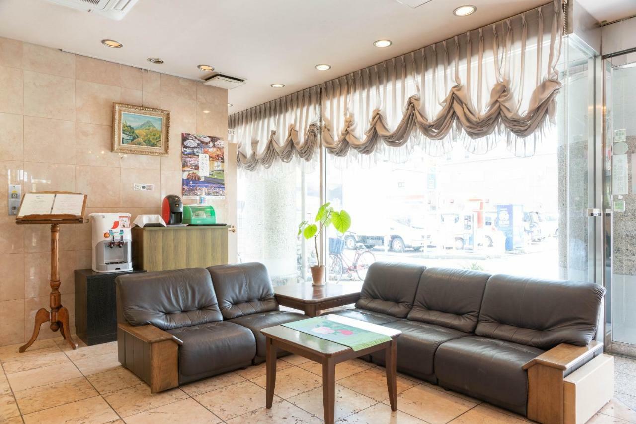 Oyo Business Hotel Nishiura ยคไคจิ ภายนอก รูปภาพ