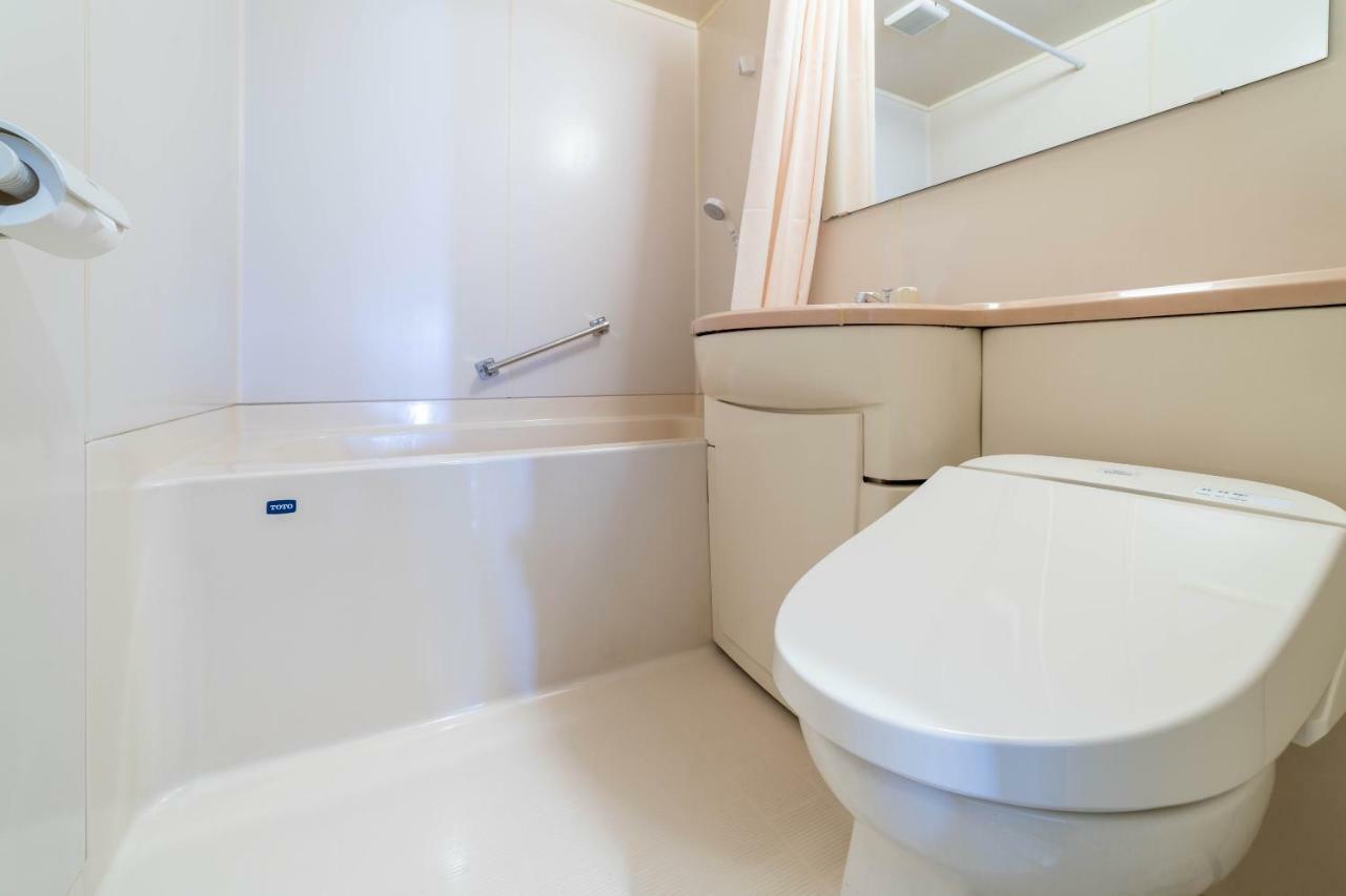 Oyo Business Hotel Nishiura ยคไคจิ ภายนอก รูปภาพ